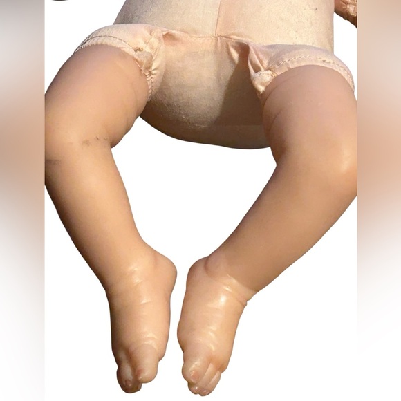 Ashton Drake Violet Parker Reborn Doll Rooted Hair 15 Inches - Picture 4 of 7